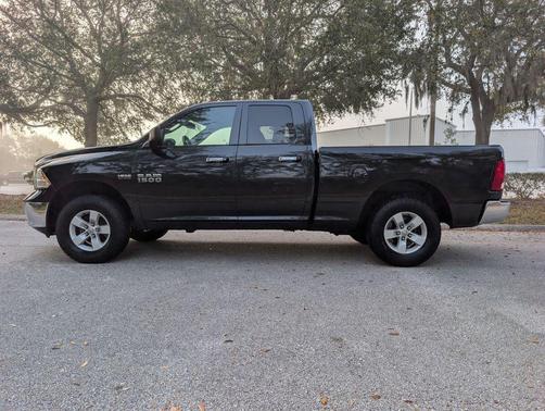 2016 RAM 1500 SLT