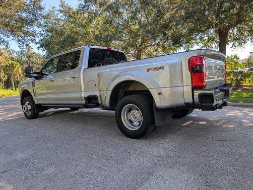 2023 Ford F-350 Lariat