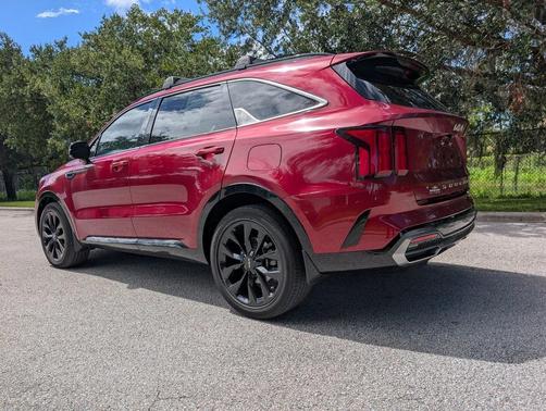 2022 Kia Sorento SX