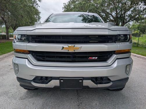Silver Ice Metallic 2018 Chevrolet Silverado 1500 2LT