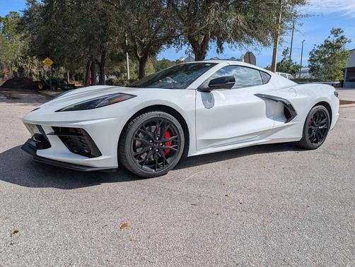 2026 Chevrolet Corvette Stingray w/2LT