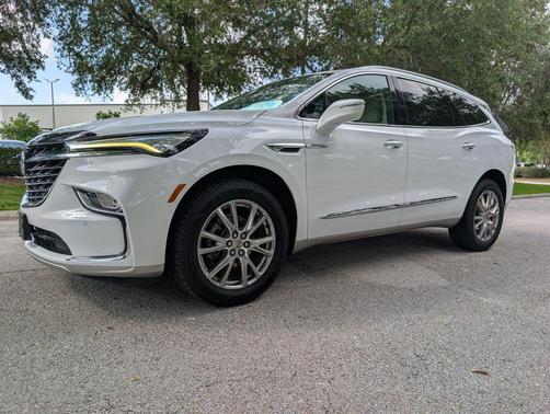 Summit White 2023 Buick Enclave Essence AWD