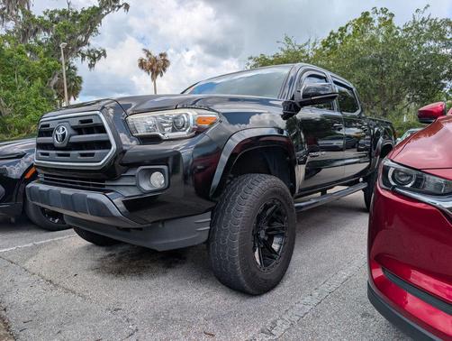 Black 2017 Toyota Tacoma SR5
