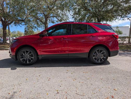 2022 Chevrolet Equinox FWD RS