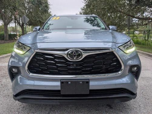 2022 Toyota Highlander Limited
