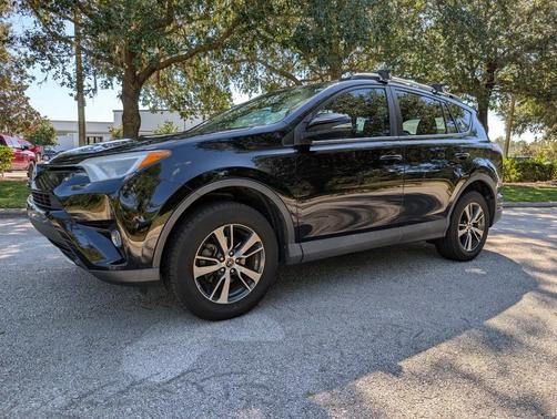 2016 Toyota RAV4 XLE