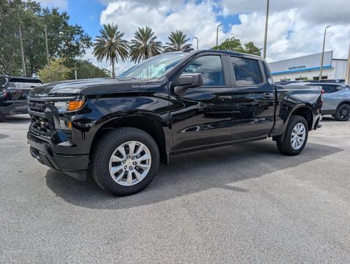 2026 Chevrolet Silverado 1500 Custom