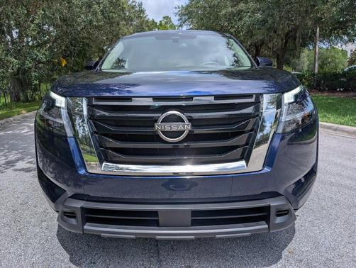 2022 Nissan Pathfinder S 2WD