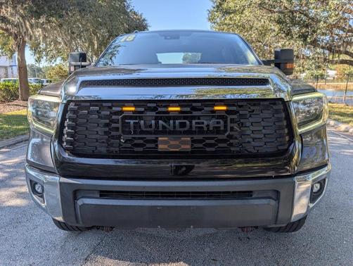 2018 Toyota Tundra SR5