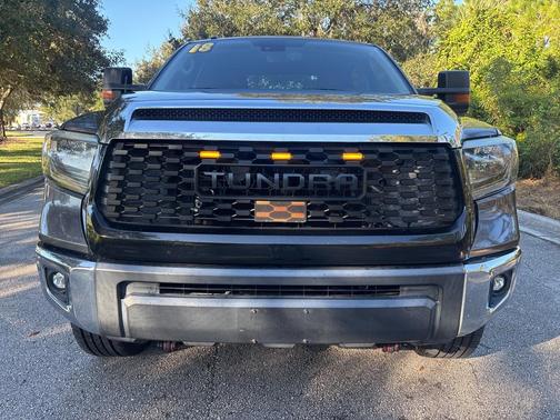 2018 Toyota Tundra SR5