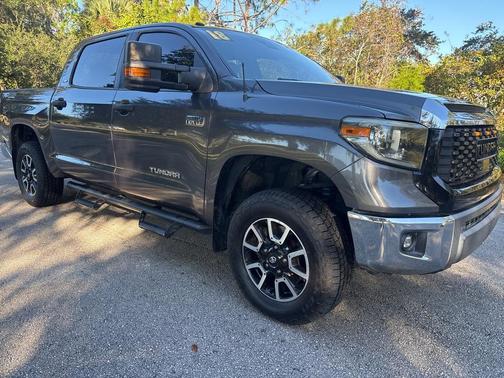 2018 Toyota Tundra SR5