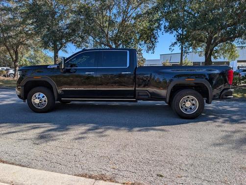 2024 GMC Sierra 3500 Denali