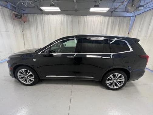 Photo 5 of 36 of 2020 Cadillac XT6 Premium Luxury FWD