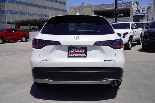 Platinum White Pearl 2023 Honda HR-V 2WD Sport