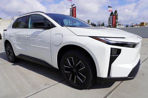 2026 Toyota bZ XLE Plus