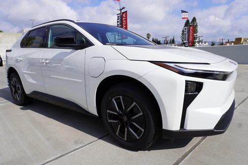 2026 Toyota bZ XLE Plus