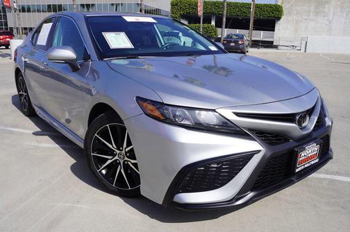 2023 Toyota Camry SE