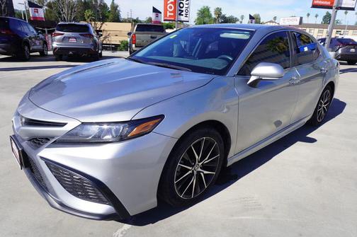 2023 Toyota Camry SE