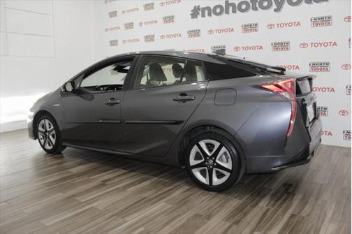 2016 Toyota Prius Three Touring