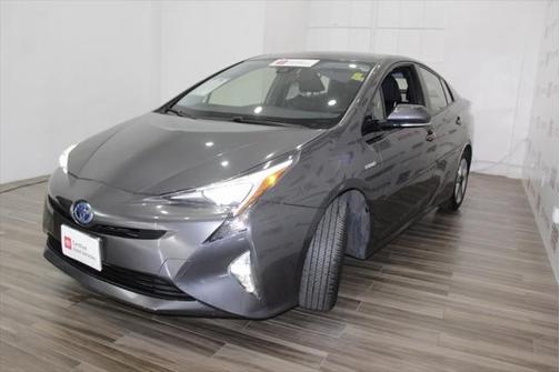 2016 Toyota Prius Three Touring