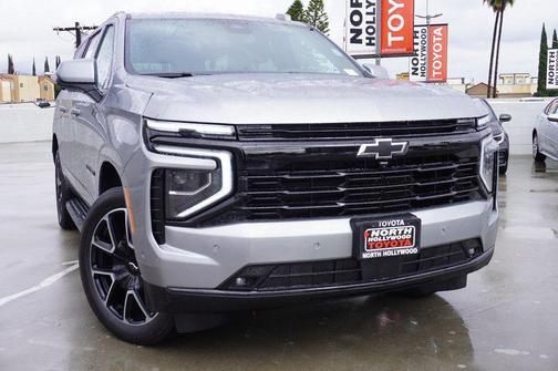 2025 Chevrolet Suburban RST