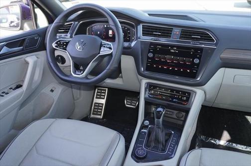 2022 Volkswagen Tiguan 2.0T SEL R-Line 4MOTION