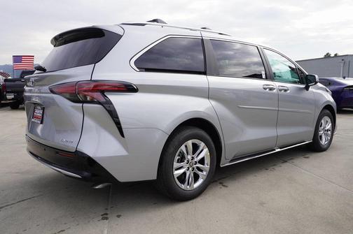 2025 Toyota Sienna Limited