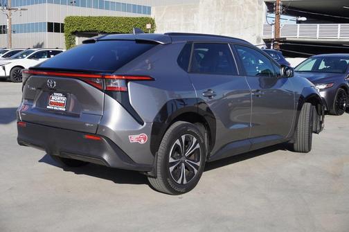 2024 Toyota bZ4X XLE