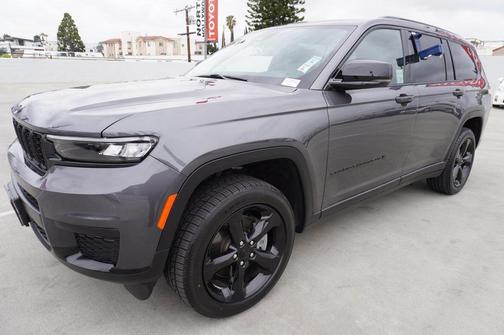 2022 Jeep Grand Cherokee L Altitude