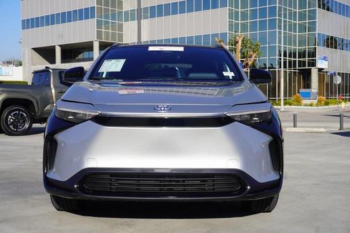 2024 Toyota bZ4X XLE