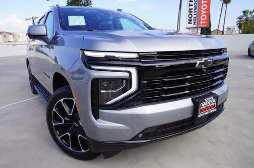 2025 Chevrolet Suburban RST