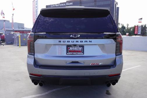 2025 Chevrolet Suburban RST