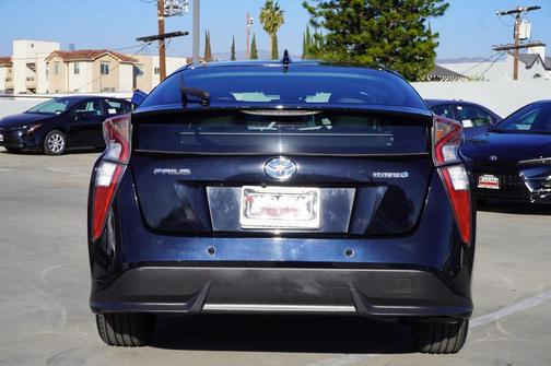 2017 Toyota Prius Four Touring