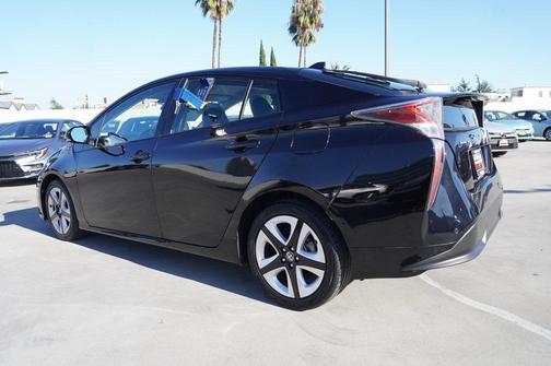 2017 Toyota Prius Four Touring