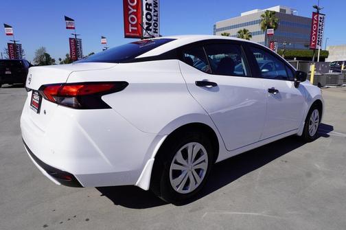 2025 Nissan Versa 1.6 S