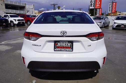 Ice 2025 Toyota Corolla LE