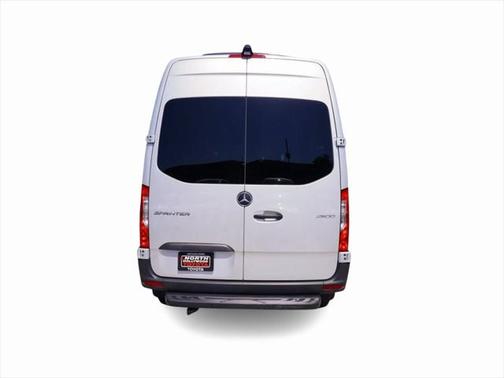 2024 Mercedes-Benz Sprinter 2500 Standard Roof