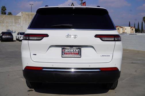 2023 Jeep Grand Cherokee L Laredo