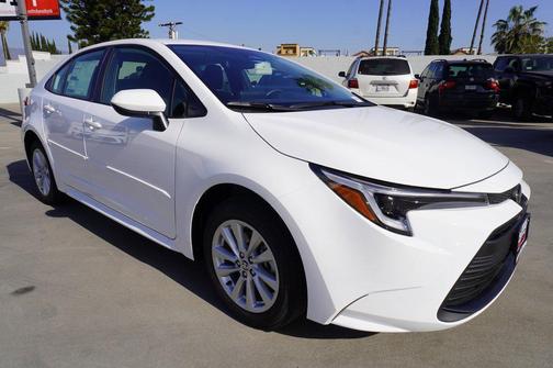 2026 Toyota Corolla Hybrid LE