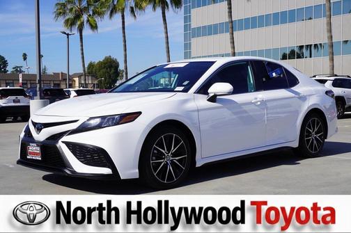 2024 Toyota Camry SE