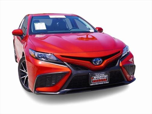 2021 Toyota Camry Hybrid SE