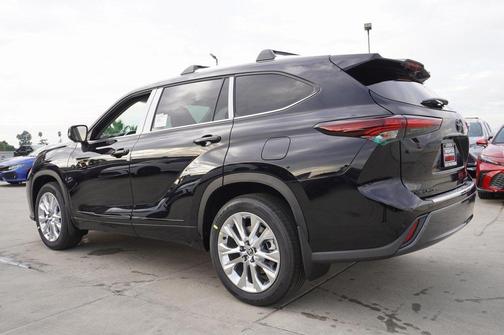 2026 Toyota Highlander Limited