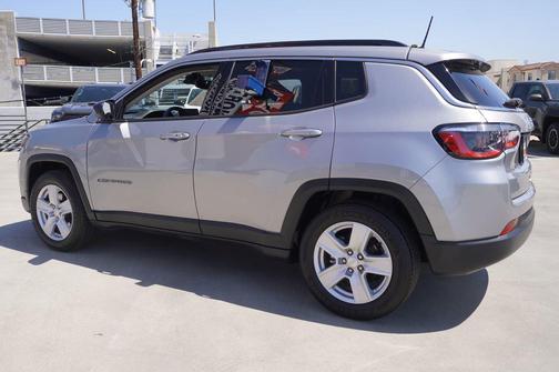 Billet Silver Metallic Clearcoat 2022 Jeep Compass Latitude