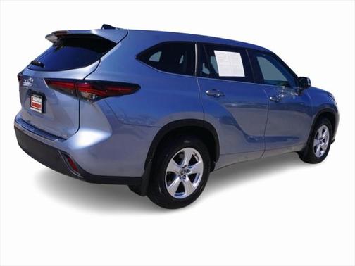 2024 Toyota Highlander LE I4