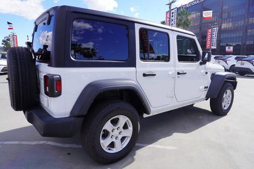 2022 Jeep Wrangler Unlimited Sport