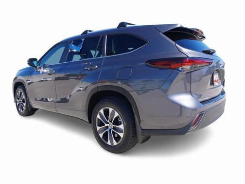 2024 Toyota Highlander Hybrid XLE