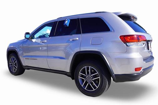 2020 Jeep Grand Cherokee Laredo