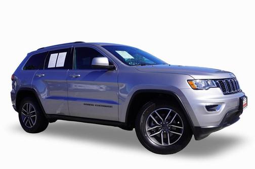 2020 Jeep Grand Cherokee Laredo