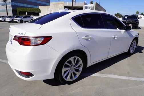 2017 Acura ILX AcuraWatch Plus Package