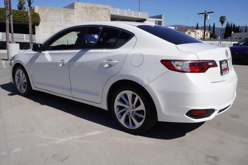 2017 Acura ILX AcuraWatch Plus Package